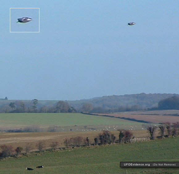 UFO caught on camera in 2004.